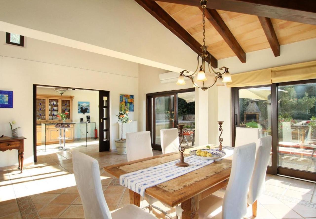 Villa Magnificent Modern With Sauna By Renthousing Pollença